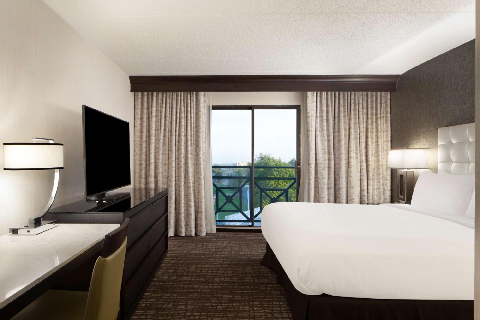 Embassy Suites By Hilton Philadelphia Airport Dış mekan fotoğraf