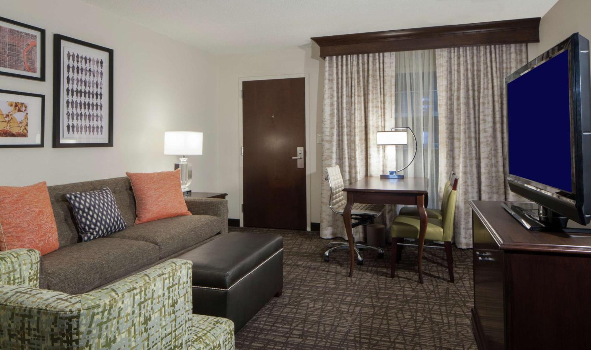 Embassy Suites By Hilton Philadelphia Airport Dış mekan fotoğraf