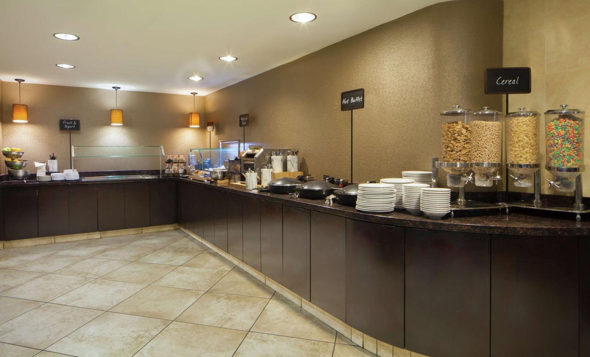 Embassy Suites By Hilton Philadelphia Airport Dış mekan fotoğraf