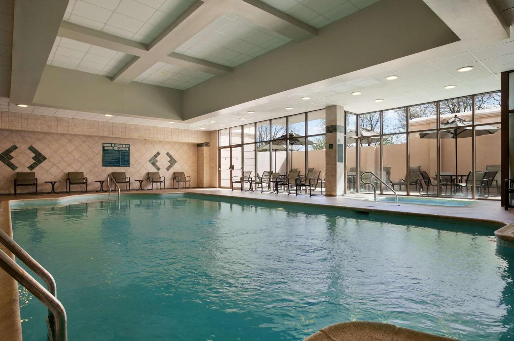 Embassy Suites By Hilton Philadelphia Airport Dış mekan fotoğraf