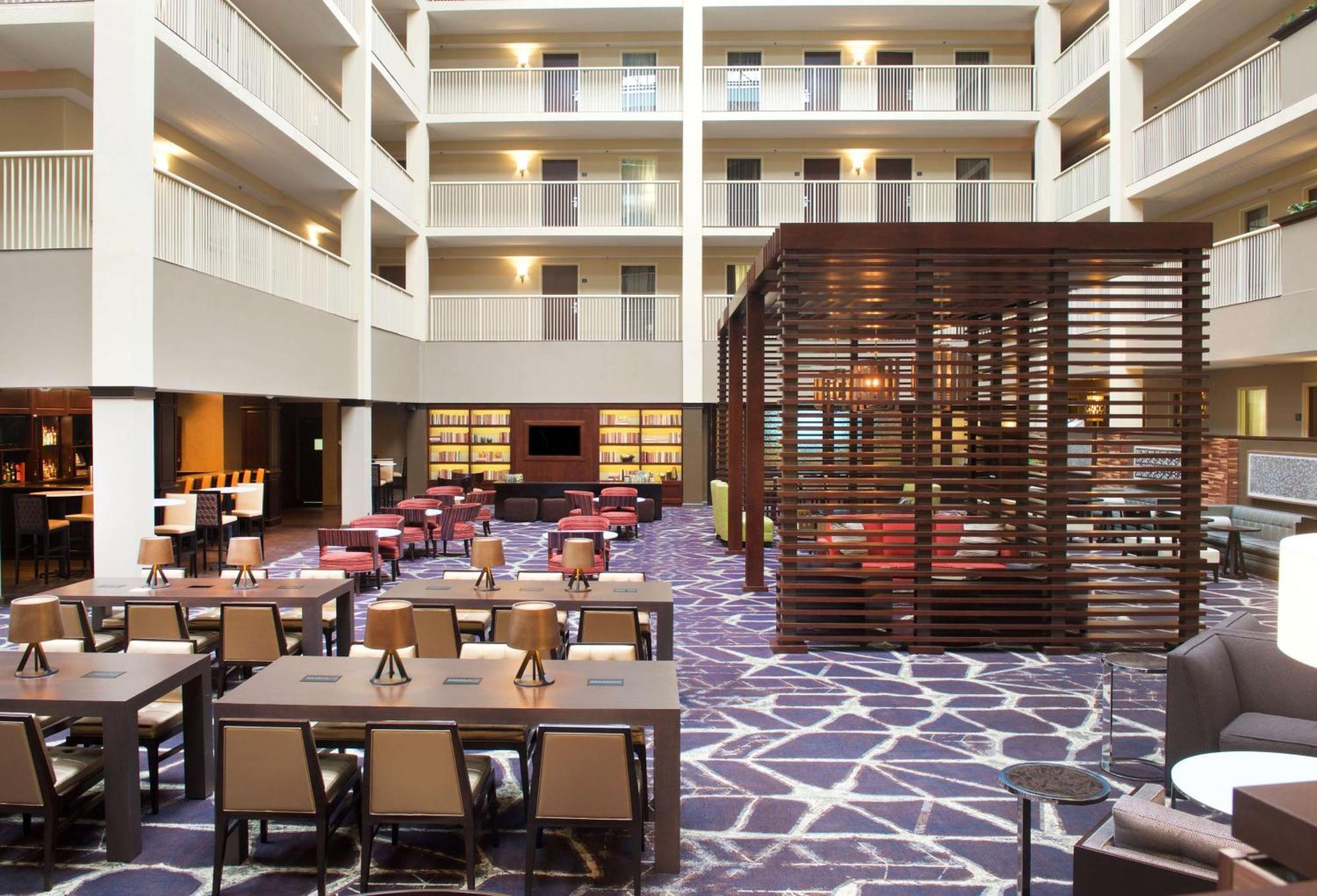 Embassy Suites By Hilton Philadelphia Airport Dış mekan fotoğraf