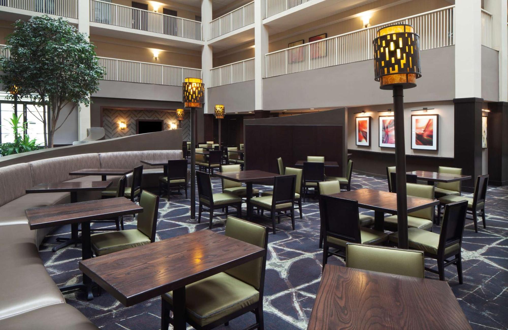 Embassy Suites By Hilton Philadelphia Airport Dış mekan fotoğraf