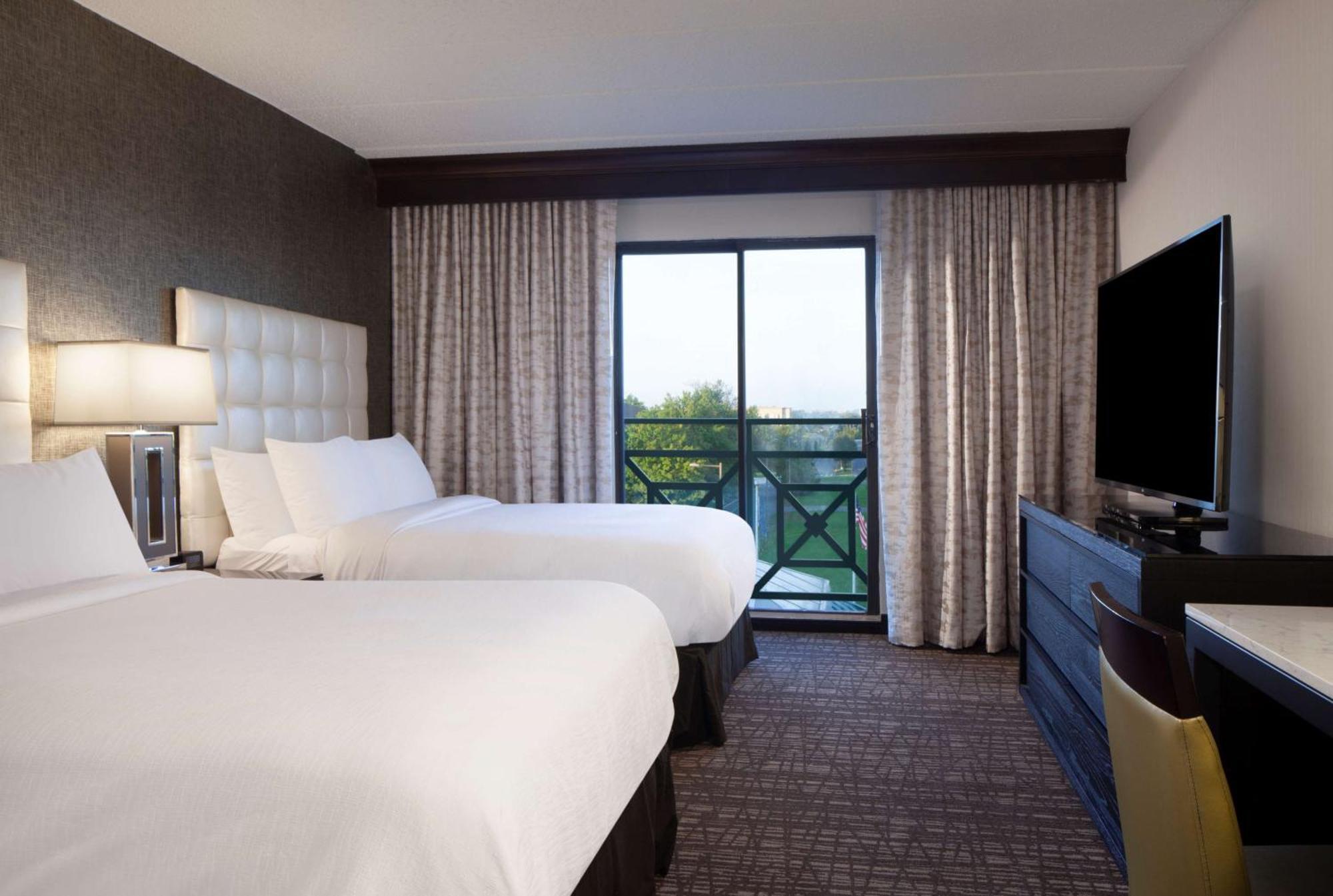 Embassy Suites By Hilton Philadelphia Airport Dış mekan fotoğraf